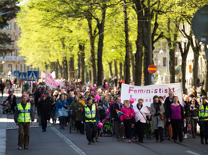 Feministiskt initiativs Förstamajtåg i Göteborg. fotograf Thomas Johansson , förstamaj, första maj, Feministiskt initiativ, fi,